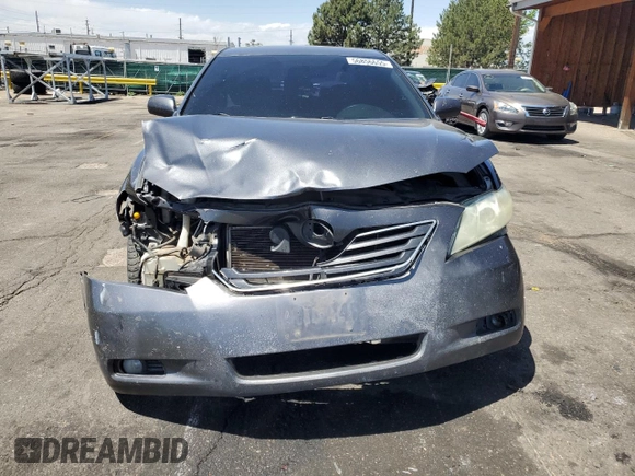 2008 Toyota Camry LE z VIN 4T1BK46KX8U054845, wystawiony jako Copart lot #56856655 z przebiegiem 247 135 mil mil oraz Szkoda całkowita • Salvage title. Historia ofert i sprzedaży dostępna na DreamBid. Obrazek 5.