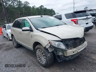 2014 Lincoln MKX with VIN 2LMDJ6JK6EBL06238, listed as a IAAI auction lot 41604943 with 188,639 mi miles. Bid and sale history available at carsss.com. Image 1.
