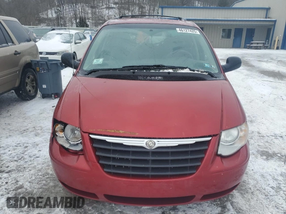 2007 Chrysler Town & Country Touring with VIN 2A8GP54L67R207318, listed as a Copart auction lot 46127425 with 57,155 mi miles and Salvage Title. Bid and sale history available at DreamBid. Image 5.