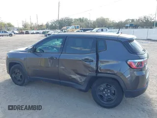 2018 Jeep Compass Sport with VIN 3C4NJCAB9JT133381, listed as a IAAI auction lot 41720816 with 26,584 mi miles. Bid and sale history available at carsss.com. Image 13.