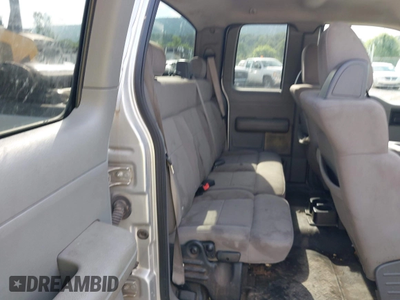 2005 Ford F-150 STX с VIN 1FTRX14W85FB40602, выставлен на аукционе IAAI как лот 42659636 с пробегом 164 431 миль миль и . История ставок и продаж доступна на DreamBid. Изображение 8.