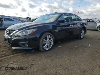 2017 Nissan Altima SL with VIN 1N4BL3APXHC210294, listed as a Copart auction lot 76601504 with 56,271 mi miles and Salvage title. Bid and sale history available at DreamBid. Image 1.