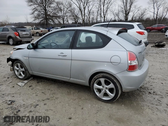 2008 Hyundai Accent SE z VIN KMHCN36C28U098322, wystawiony jako Copart lot #85439204 z przebiegiem 73 280 mil mil oraz Czysty tytuł • Clean title. Historia ofert i sprzedaży dostępna na DreamBid. Obrazek 2.
