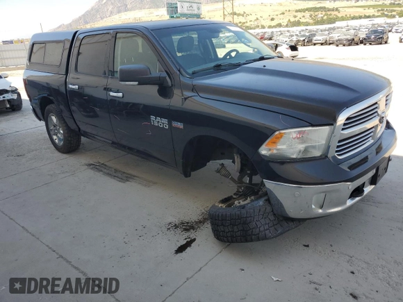 2015 Ram 1500 Big Horn z VIN 1C6RR7LT7FS528456, wystawiony jako Copart lot #61002655 z przebiegiem 111 419 mil mil oraz Szkoda całkowita • Salvage title. Historia ofert i sprzedaży dostępna na DreamBid. Obrazek 4.