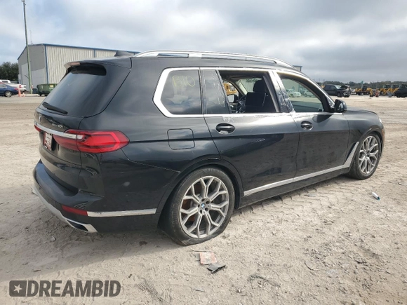 2020 BMW X7 xDrive40i with VIN 5UXCW2C01L9B96566, listed as a Copart auction lot 44604155 with 0 mi miles and Clean Title. Bid and sale history available at carsss.com. Image 3.