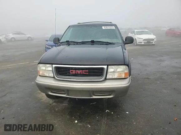 1998 GMC Jimmy SL with VIN 1GKCS13W8W2572514, listed as a Copart auction lot 83016224 with 85,044 mi miles and Salvage Title. Bid and sale history available at carsss.com. Image 11.