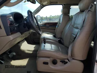 2005 Ford F-350 XL с VIN 1FTWX33P65EA82889, выставлен на аукционе Copart как лот 87628925 с пробегом 202 718 миль миль и Списание • Salvage title. История ставок и продаж доступна на DreamBid. Изображение 7.