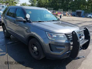 2017 Ford Police Interceptor Utility с VIN 1FM5K8AR0HGE25745, выставлен на аукционе IAAI как лот 42826519 с пробегом 160 893 миль миль и . История ставок и продаж доступна на DreamBid. Изображение 1.