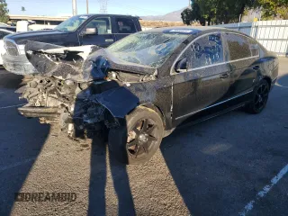 2008 Volkswagen Passat Turbo z VIN WVWJK73C38P090311, wystawiony jako Copart lot #79655954 z przebiegiem Nie podano mil oraz Szkoda całkowita • Salvage title. Historia ofert i sprzedaży dostępna na DreamBid. Obrazek 1.