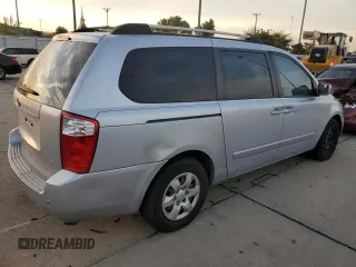 2009 Kia Sedona LX with VIN KNDMB233596280263, listed as a Copart auction lot 77812904 with 0 mi miles and Clean Title. Bid and sale history available at carsss.com. Image 3.