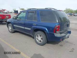 2004 Chevrolet TrailBlazer LS with VIN 1GNDT13S842316663, listed as a IAAI auction lot 42105256 with 146,385 mi miles. Bid and sale history available at carsss.com. Image 3.
