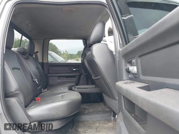 2012 Ram 1500 Sport z VIN 1C6RD7MT2CS108015, wystawiony jako IAAI lot #42093708 z przebiegiem Nie podano mil oraz . Historia ofert i sprzedaży dostępna na DreamBid. Obrazek 7.