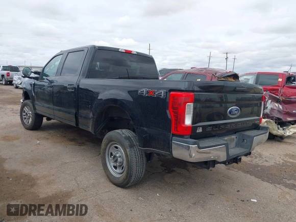 2019 Ford F-250 XL z VIN 1FT7W2B65KEF51556, wystawiony jako IAAI lot #41955220 z przebiegiem 128 460 mil mil oraz . Historia ofert i sprzedaży dostępna na DreamBid. Obrazek 3.