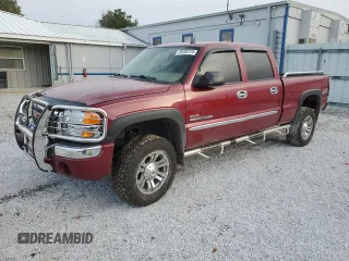 2005 GMC Sierra 2500HD SLT z VIN 1GTHK23215F919161, wystawiony jako Copart lot #89206725 z przebiegiem 156 576 mil mil oraz Szkoda całkowita • Salvage title. Historia ofert i sprzedaży dostępna na DreamBid. Obrazek 1.