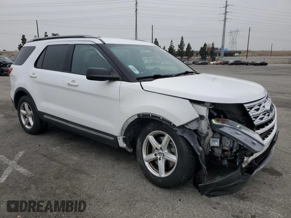 2018 Ford Explorer XLT z VIN 1FM5K7D81JGC86955, wystawiony jako Copart lot #53206335 z przebiegiem 152 437 mil mil oraz Szkoda całkowita • Salvage title. Historia ofert i sprzedaży dostępna na DreamBid. Obrazek 4.