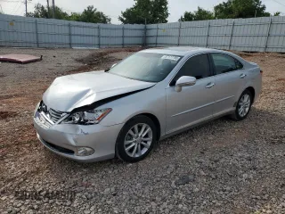 2010 Lexus ES 330 z VIN JTHBK1EG4A2408035, wystawiony jako Copart lot #57177795 z przebiegiem 80 080 mil mil oraz Szkoda całkowita • Salvage title. Historia ofert i sprzedaży dostępna na DreamBid. Obrazek 1.
