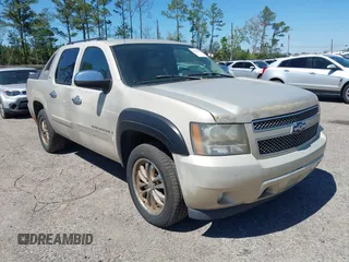 2007 Chevrolet Avalanche 3LT with VIN 3GNFK12337G318743, listed as a IAAI auction lot 41844805 with 221,469 mi miles and . Bid and sale history available at DreamBid. Image 1.