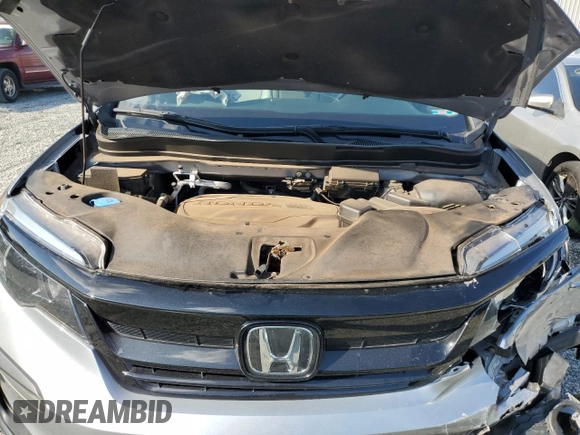 2021 Honda Pilot Special Edition with VIN 5FNYF5H22MB010962, listed as a Copart auction lot 56402185 with 44,810 mi miles and Salvage title. Bid and sale history available at DreamBid. Image 12.