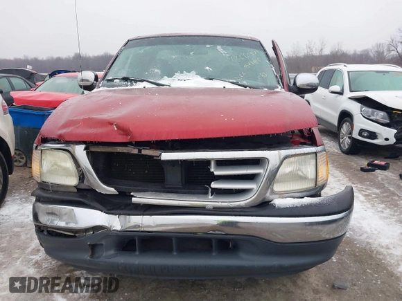 1999 Ford F-250 z VIN 1FTRX27L0XNB98915, wystawiony jako IAAI lot #41564615 z przebiegiem 227 254 mil mil oraz . Historia ofert i sprzedaży dostępna na DreamBid. Obrazek 12.