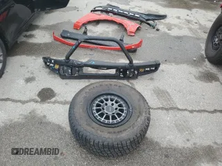 2023 Ford Bronco z VIN 1FMDE5AHXPLC15412, wystawiony jako Copart lot #50881875 z przebiegiem 437 mil mil oraz Szkoda całkowita • Salvage title. Historia ofert i sprzedaży dostępna na DreamBid. Obrazek 12.