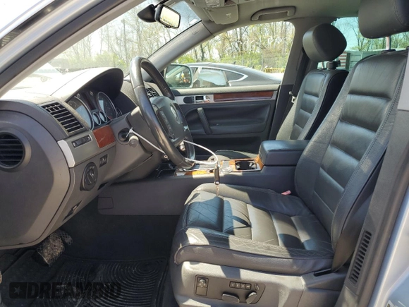 2006 Volkswagen Touareg 3.2L V6 with VIN WVGZG77L56D026456, listed as a Copart auction lot 53502675 with 168,446 mi miles and Clean Title. Bid and sale history available at DreamBid. Image 7.