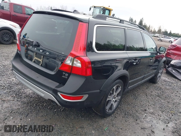 2012 Volvo XC70 T6 with VIN YV4902BZ9C1142969, listed as a IAAI auction lot 41750918 with 124,322 mi miles and . Bid and sale history available at DreamBid. Image 4.