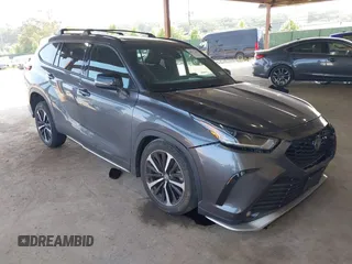 2021 Toyota Highlander XSE z VIN 5TDLZRBH6MS082409, wystawiony jako IAAI lot #40172495 z przebiegiem 29 328 mil mil oraz . Historia ofert i sprzedaży dostępna na DreamBid. Obrazek 1.