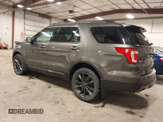 2017 Ford Explorer XLT with VIN 1FM5K8D86HGA22842, listed as a IAAI auction lot 41979924 with 103,486 mi miles and . Bid and sale history available at carsss.com. Image 3.