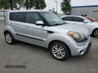 2013 Kia Soul + z VIN KNDJT2A62D7482347, wystawiony jako Copart lot #58663005 z przebiegiem 88 952 mil mil oraz Czysty tytuł • Clean title. Historia ofert i sprzedaży dostępna na DreamBid. Obrazek 4.