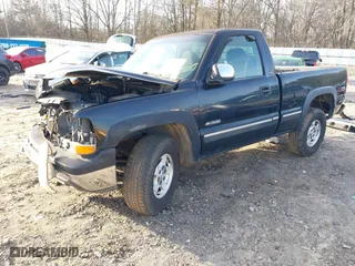 2001 Chevrolet Silverado 1500 LS with VIN 1GCEK14T11Z103743, listed as a IAAI auction lot 41300118 with 1 mi miles. Bid and sale history available at carsss.com. Image 17.