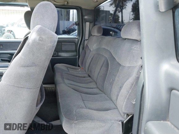 2002 GMC Sierra 1500 SLE z VIN 2GTEC19V121150546, wystawiony jako IAAI lot #40974798 z przebiegiem Nie podano mil oraz . Historia ofert i sprzedaży dostępna na DreamBid. Obrazek 8.