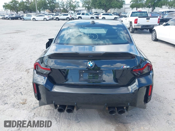 2024 BMW M2 z VIN 3MF13DM0XR8D99996, wystawiony jako IAAI lot #42042486 z przebiegiem 8120 mil mil oraz . Historia ofert i sprzedaży dostępna na DreamBid. Obrazek 16.