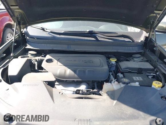 2019 Jeep Cherokee Latitude Plus with VIN 1C4PJMLB4KD418282, listed as a IAAI auction lot 42020995 with 58,000 mi miles and . Bid and sale history available at DreamBid. Image 10.
