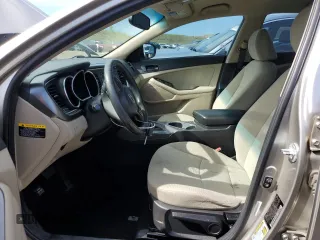 2014 Kia Optima LX z VIN KNAGM4A79E5470153, wystawiony jako Copart lot #58316245 z przebiegiem 85 904 mil mil oraz Czysty tytuł • Clean title. Historia ofert i sprzedaży dostępna na DreamBid. Obrazek 7.