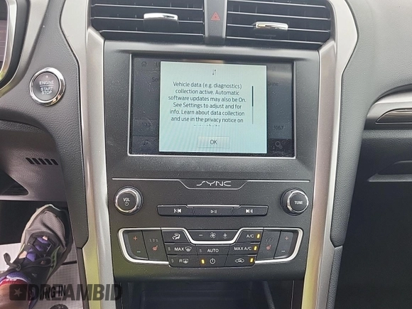 2020 Ford Fusion SEL with VIN 3FA6P0CD7LR197568, listed as a IAAI auction lot 42725343 with 111,304 mi miles and . Bid and sale history available at DreamBid. Image 5.