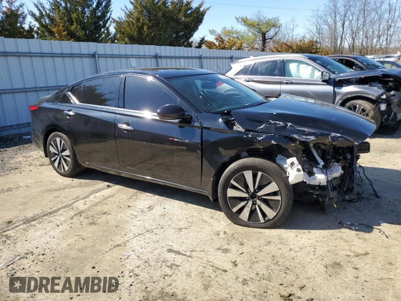 2020 Nissan Altima 2.5 SV with VIN 1N4BL4DV9LC243196, listed as a Copart auction lot 50885085 with 97,500 mi miles and Salvage Title. Bid and sale history available at carsss.com. Image 4.