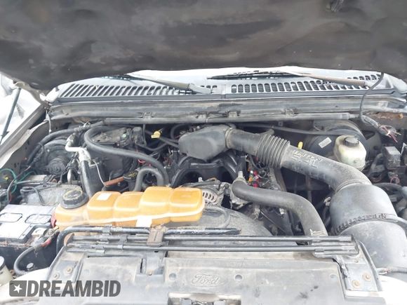 2003 Ford F-250 XL z VIN 1FTNW21L03EB30196, wystawiony jako IAAI lot #42399663 z przebiegiem 281 014 mil mil oraz . Historia ofert i sprzedaży dostępna na DreamBid. Obrazek 10.