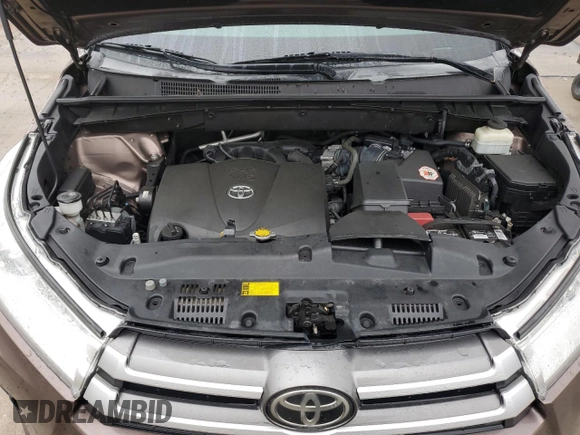 2017 Toyota Highlander XLE with VIN 5TDJZRFH4HS398415, listed as a Copart auction lot 59386805 with 105,463 mi miles and Salvage title. Bid and sale history available at DreamBid. Image 12.