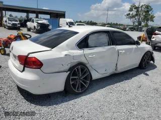 2013 Volkswagen Passat SE w/Sunroof with VIN 1VWBH7A38DC003586, listed as a Copart auction lot 52376465 with 157,387 mi miles and Salvage Title. Bid and sale history available at carsss.com. Image 3.