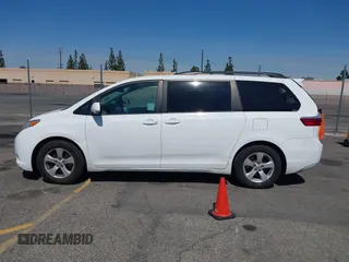 2016 Toyota Sienna LE AAS with VIN 5TDKK3DC6GS732942, listed as a IAAI auction lot 41841706 with 37,114 mi miles. Bid and sale history available at carsss.com. Image 14.