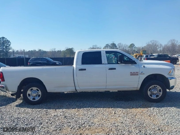 2018 Ram 2500 Tradesman with VIN 3C6UR5HL8JG192520, listed as a IAAI auction lot 41609852 with 255,003 mi miles. Bid and sale history available at carsss.com. Image 13.