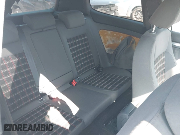 2009 Volkswagen GTI с VIN WVWFD71K29W146000, выставлен на аукционе IAAI как лот 42119430 с пробегом 101 305 миль миль и . История ставок и продаж доступна на DreamBid. Изображение 8.