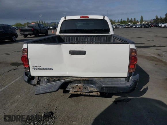 2013 Toyota Tacoma z VIN 5TFTX4CN3DX028556, wystawiony jako Copart lot #53155045 z przebiegiem 154 588 mil mil oraz Szkoda całkowita • Salvage title. Historia ofert i sprzedaży dostępna na DreamBid. Obrazek 6.