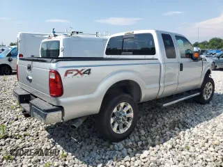 2014 Ford F-250 XL with VIN 1FT7X2B67EEA13796, listed as a Copart auction lot 61712565 with 130,090 mi miles and Salvage title. Bid and sale history available at DreamBid. Image 3.
