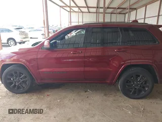 2017 Jeep Grand Cherokee Laredo with VIN 1C4RJEAG3HC823139, listed as a IAAI auction lot 41886032 with 97,224 mi miles and . Bid and sale history available at DreamBid. Image 14.