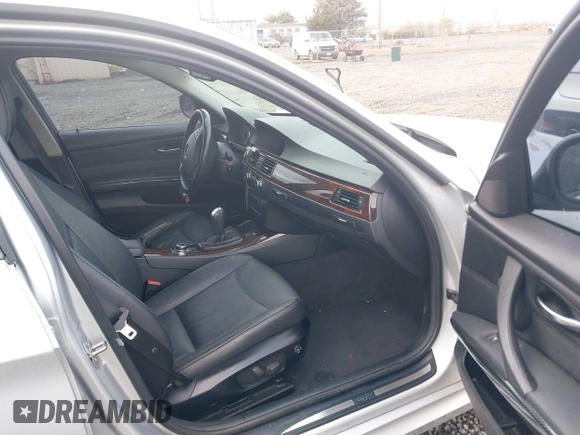 2011 BMW 3 Series 328i xDrive with VIN WBAPK5C5XBF127087, listed as a IAAI auction lot 40738105 with 141,222 mi miles and . Bid and sale history available at DreamBid. Image 5.