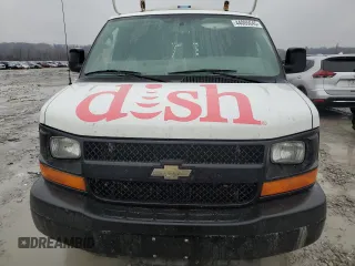 2015 Chevrolet Express Cargo z VIN 1GCWGFCF7F1180265, wystawiony jako Copart lot #44005045 z przebiegiem 332 854 mil mil oraz Czysty tytuł • Clean title. Historia ofert i sprzedaży dostępna na DreamBid. Obrazek 5.
