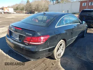 2014 Mercedes-Benz E-Class E 350 with VIN WDDKJ8JB6EF264225, listed as a IAAI auction lot 41422347 with 123,408 mi miles. Bid and sale history available at carsss.com. Image 4.