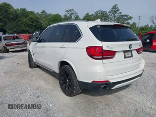 2016 BMW X5 xDrive35i z VIN 5UXKR0C55G0P32557, wystawiony jako IAAI lot #42235246 z przebiegiem 104 947 mil mil oraz . Historia ofert i sprzedaży dostępna na DreamBid. Obrazek 3.