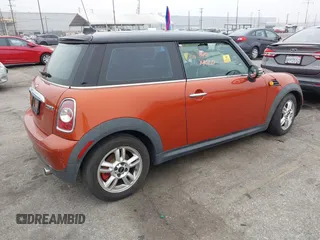 2011 MINI Hardtop with VIN WMWSU3C55BT097555, listed as a IAAI auction lot 42043733 with 185,071 mi miles and . Bid and sale history available at DreamBid. Image 4.